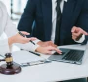 Zobacz jakie usługi prawne są najbardziej potrzebne w 2025 roku?